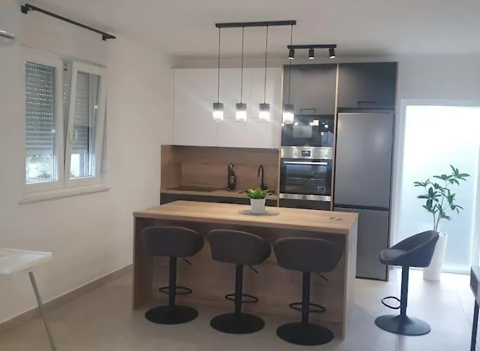 Apartament Maro *